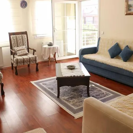 Spacious 2 Bedroom Family With Mountain View * 达特恰